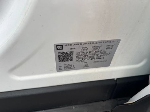 Used 2023 Chevrolet Equinox LT w/ Driver Convenience Package AWD/4WD image 16