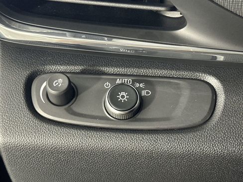 Used 2026 Buick Envista Preferred FWD image 22