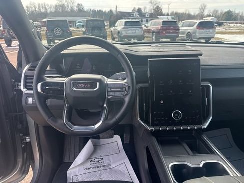 Used 2025 GMC Acadia Elevation w/ Elevation Premium Package image 19