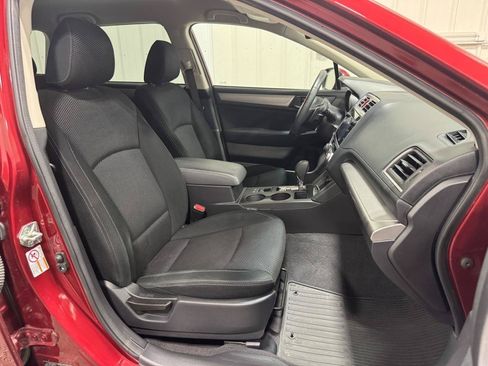 Used 2017 Subaru Outback 2.5i Premium AWD/4WD image 10