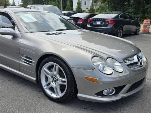 Used 2007 Mercedes-Benz SL 550 w/ AMG Sport Pkg image 5