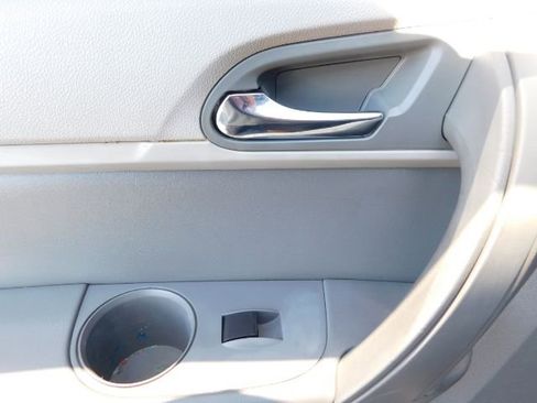 Used 2015 Chevrolet Traverse LS image 15