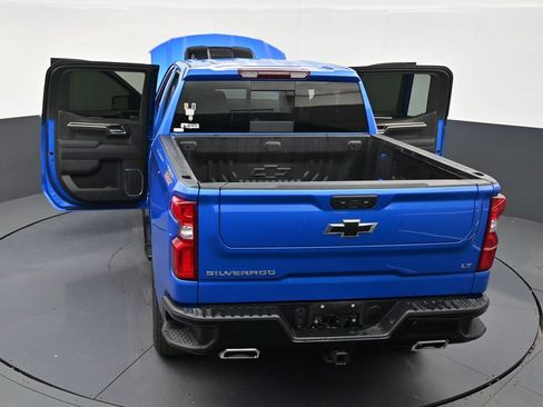Used 2025 Chevrolet Silverado 1500 LT Trail Boss w/ Convenience Package II AWD/4WD image 32
