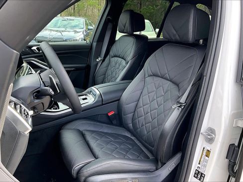 New 2026 BMW X5 xDrive40i w/ M Sport Package image 7