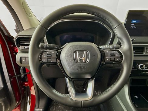 New 2026 Honda Pilot Touring image 11