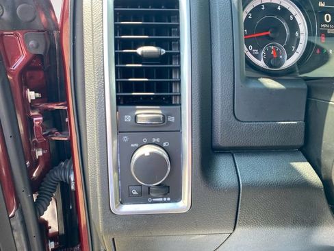 Used 2024 RAM 1500 Classic SLT AWD/4WD image 18