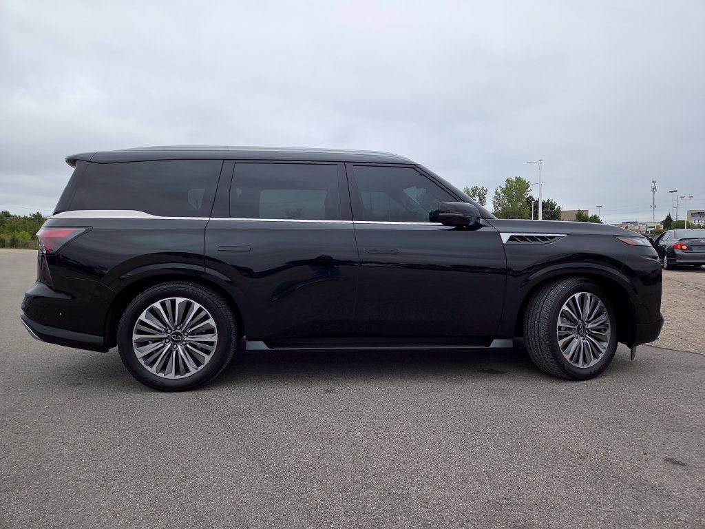 Used 2025 INFINITI QX80 Sensory AWD/4WD image 30
