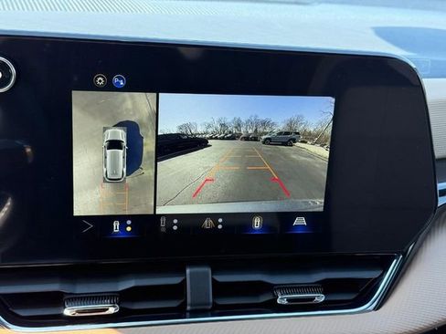 New 2026 Chevrolet Equinox ACTIV w/ Convenience Package III image 18