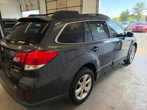 Used 2013 Subaru Outback 2.5i Premium w/ All-Weather Pkg AWD/4WD image 5