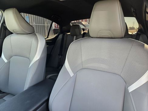 Used 2025 Toyota Camry SE w/ Convenience Package FWD image 22