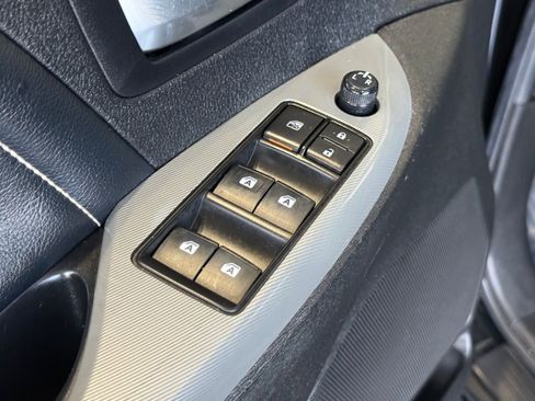 Certified 2018 Toyota Sienna SE w/ Carpet Mat Package image 18