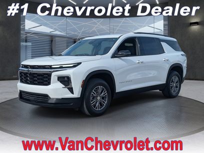 Used 2025 Chevrolet Traverse LT w/ Enhanced Driving Package