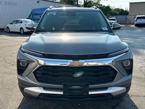 Used 2025 Chevrolet TrailBlazer LT AWD/4WD image 4