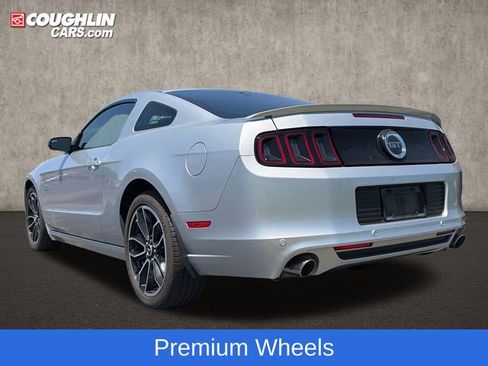 Used 2014 Ford Mustang GT Premium RWD image 6
