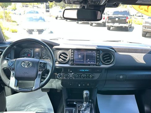 Used 2023 Toyota Tacoma TRD Off-Road AWD/4WD image 32