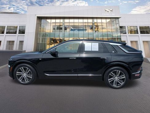 Certified 2024 Cadillac Lyriq Luxury RWD image 8