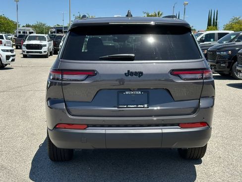 New 2026 Jeep Grand Cherokee L Limited w/ Limited Altitude Package RWD image 6