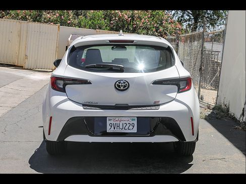 Used 2025 Toyota Corolla SE w/ SE Package FWD image 10