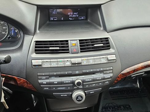 Used 2012 Honda Crosstour EX-L image 11