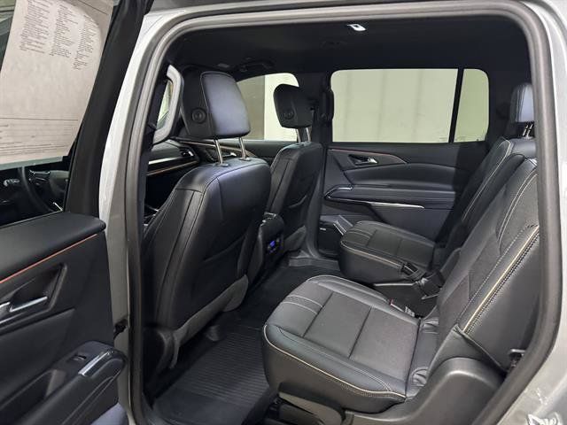 Certified 2026 Chevrolet Traverse High Country w/ LPO, Floor Liner Package AWD/4WD image 14