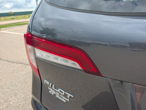 Used 2021 Honda Pilot Special Edition image 17