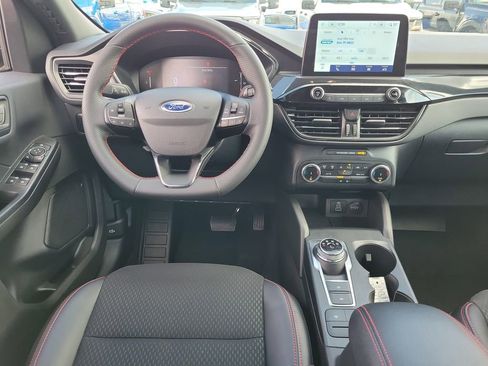 Used 2025 Ford Escape ST-Line image 12