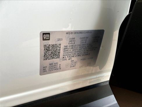 Used 2024 Chevrolet Trax LT FWD image 18