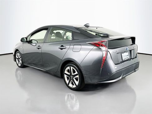 Used 2017 Toyota Prius Three Touring image 5