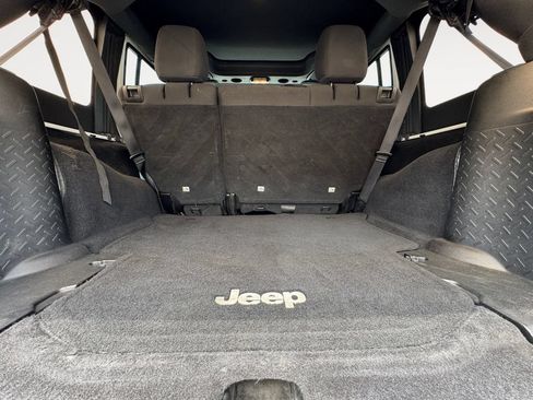 Used 2016 Jeep Wrangler Unlimited Sport w/ Quick Order Package 23S AWD/4WD image 5
