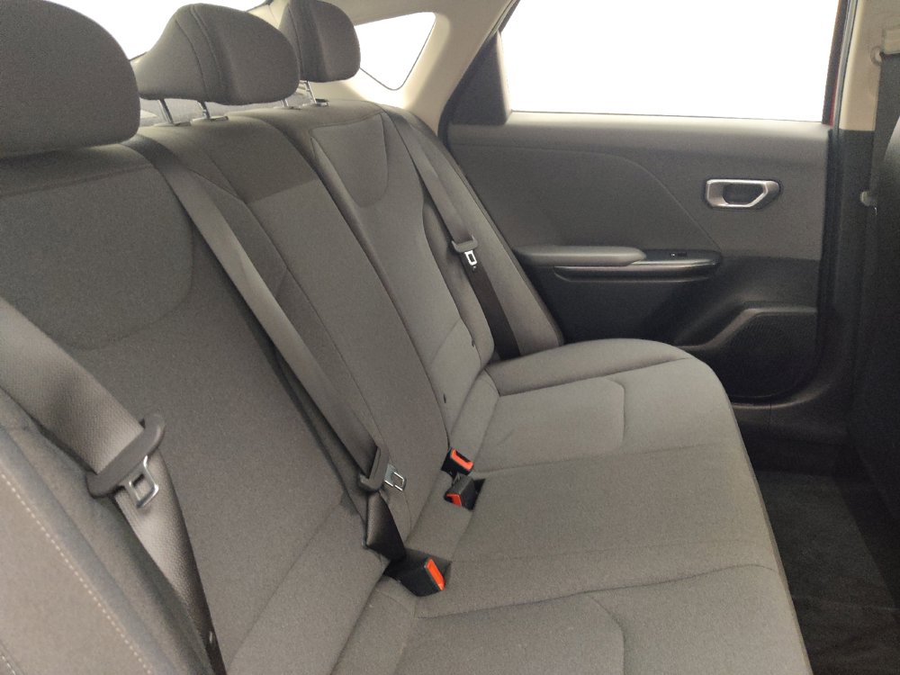 Used 2025 Kia K4 FWD image 19