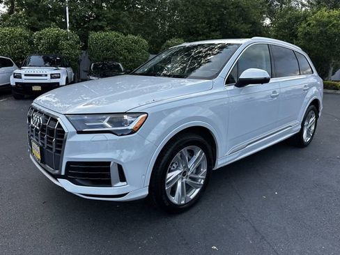 Used 2022 Audi Q7 3.0T Premium Plus w/ Premium Plus Package AWD/4WD image 9