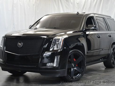 Used 2015 Cadillac Escalade Premium image 2