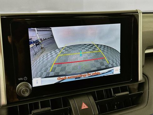 Certified 2025 Toyota RAV4 SE w/ Convenience Package AWD/4WD image 14