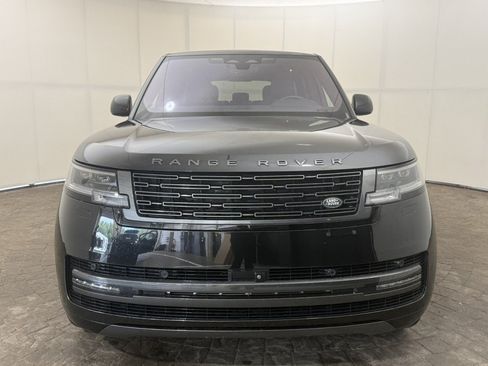 Used 2023 Land Rover Range Rover SE AWD/4WD image 2