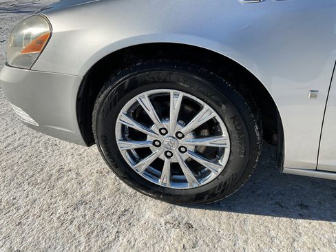 Used 2009 Buick Lucerne CXL image 9