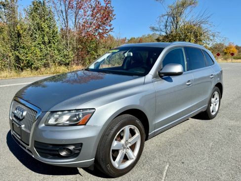 Used 2011 Audi Q5 2.0T Premium Plus image 1
