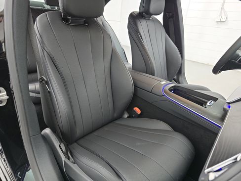 New 2026 Mercedes-Benz E 350 4MATIC Sedan image 10