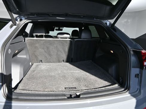 Used 2022 Volkswagen Atlas Cross Sport SE w/ Panoramic Sunroof Package image 11