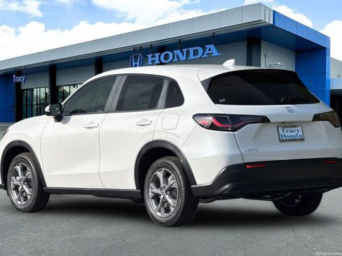 New 2026 Honda HR-V LX image 10