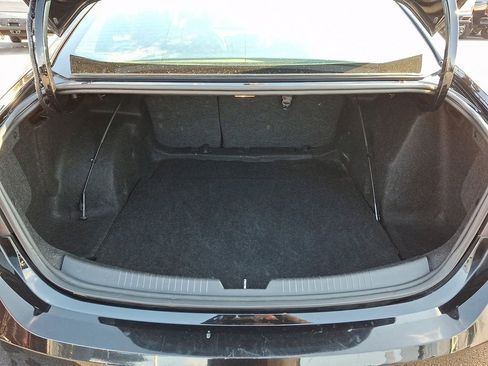 Used 2023 Chevrolet Malibu LT image 28