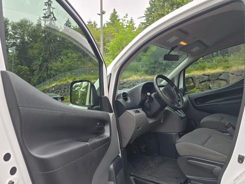 Used 2021 Nissan NV200 S w/ Back Door Glass Package FWD image 18