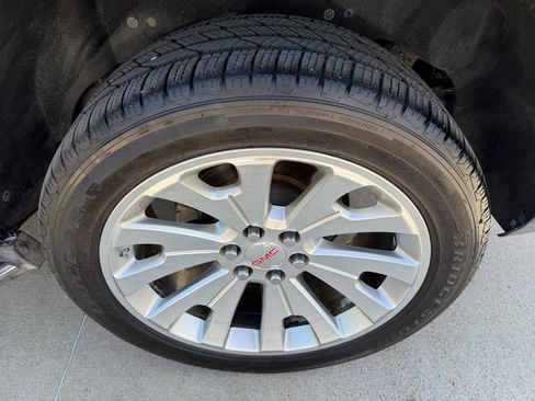 Used 2020 GMC Yukon Denali image 8