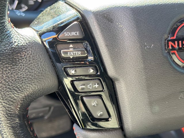 Used 2022 Nissan Frontier PRO-4X AWD/4WD image 30
