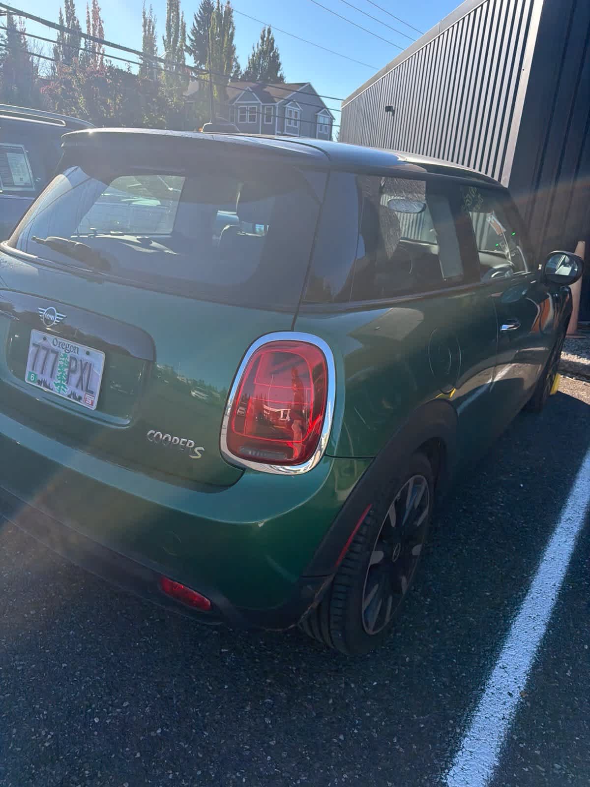 Used 2024 MINI Cooper SE FWD image 8
