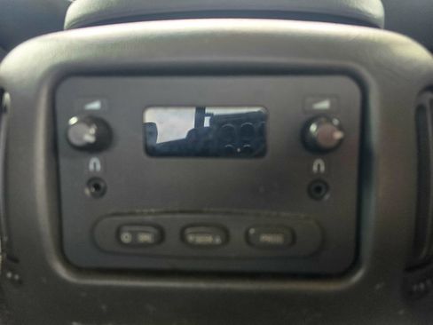 Used 2005 Chevrolet Silverado 2500 LS w/ Heavy-Duty Power Package image 30