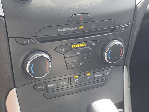 Used 2017 Ford Edge SEL FWD image 6