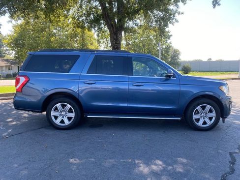Used 2019 Ford Expedition Max XLT w/ Equipment Group 202A AWD/4WD image 8