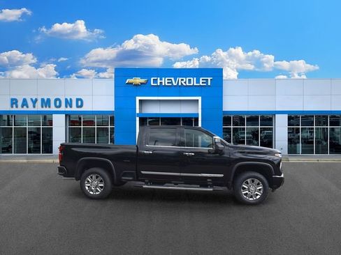 New 2026 Chevrolet Silverado 3500 High Country w/ Technology Package AWD/4WD image 2