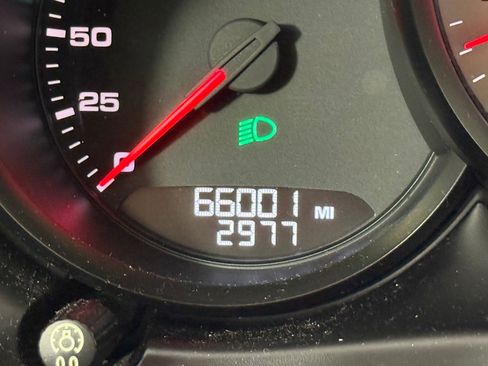 Used 2015 Porsche Macan S image 25