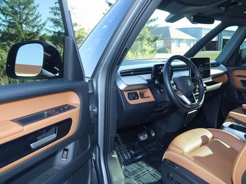 Used 2025 Volkswagen ID. Buzz Pro S image 79